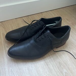 Classic Black Men's Dress Shoes